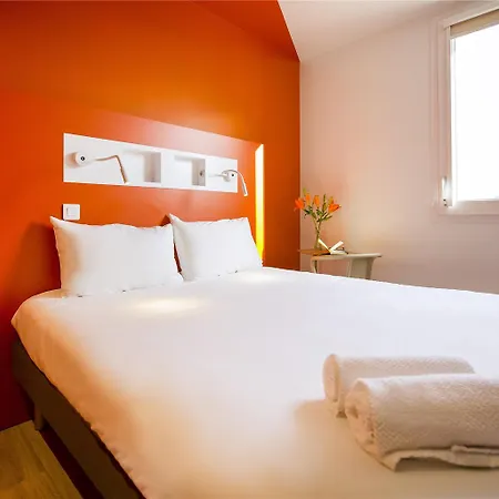 酒店 Ibis Budget Centre Port 2*