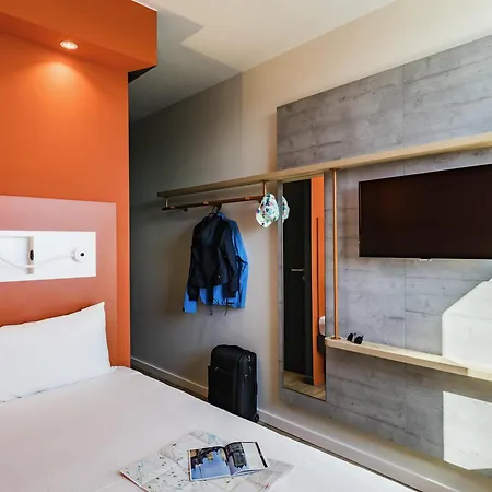 Ibis Budget Centre Port 2*