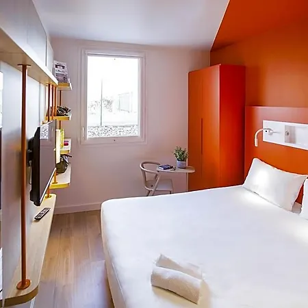 Ibis Budget Centre Port 2*