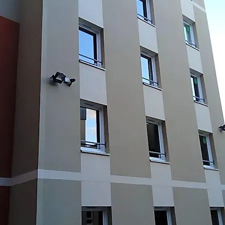 Ibis Budget Centre Port 2*