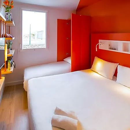 Ibis Budget Centre Port 2*