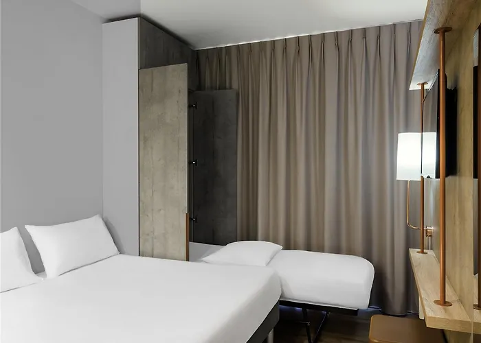 Ibis Budget Centre Port 2*